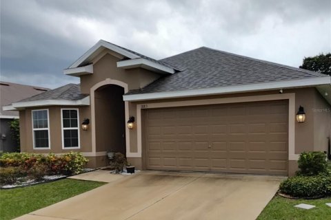 House in Winter Haven, Florida 3 bedrooms, 141.3 sq.m. № 1916596 - photo 1