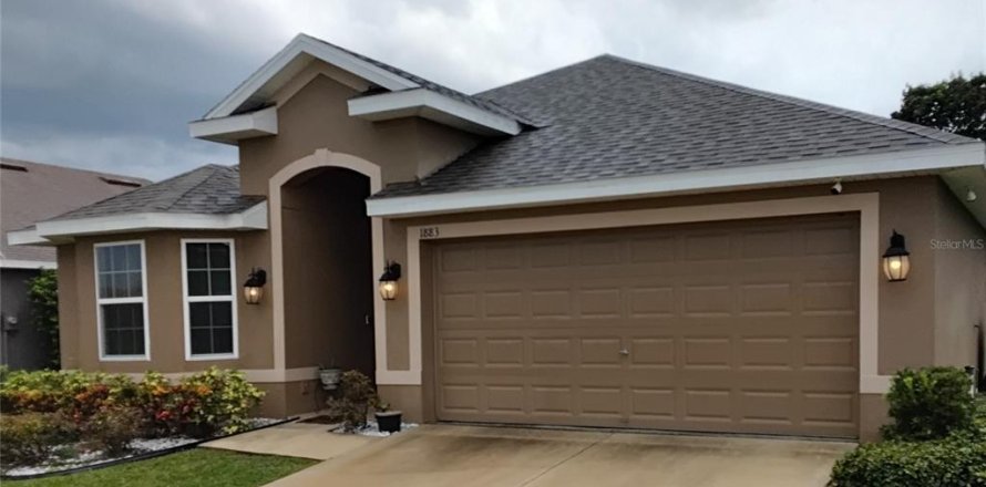 House in Winter Haven, Florida 3 bedrooms, 141.3 sq.m. № 1916596