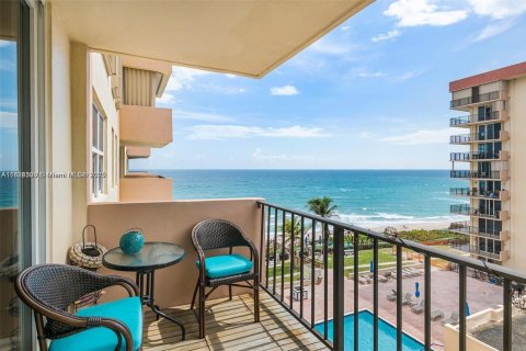 Condo in Hillsboro Beach, Florida, 2 bedrooms  № 1790478 - photo 9