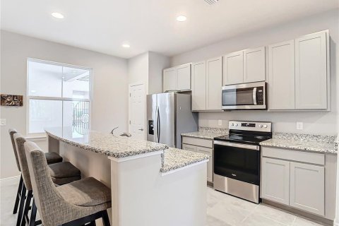 Townhouse in Groveland, Florida 3 bedrooms, 170.01 sq.m. № 1545084 - photo 11