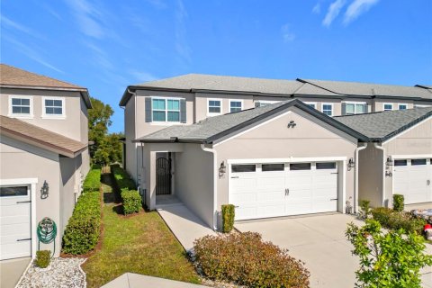 Townhouse in Groveland, Florida 3 bedrooms, 170.01 sq.m. № 1545084 - photo 2