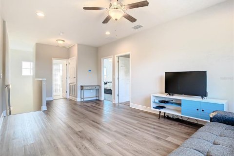 Townhouse in Groveland, Florida 3 bedrooms, 170.01 sq.m. № 1545084 - photo 20