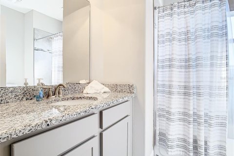 Townhouse in Groveland, Florida 3 bedrooms, 170.01 sq.m. № 1545084 - photo 25
