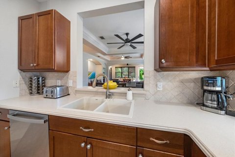 House in Bradenton, Florida 3 bedrooms, 170.01 sq.m. № 2396292 - photo 11