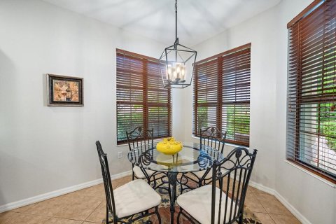 House in Bradenton, Florida 3 bedrooms, 170.01 sq.m. № 2396292 - photo 15