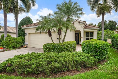 House in Bradenton, Florida 3 bedrooms, 170.01 sq.m. № 2396292 - photo 2