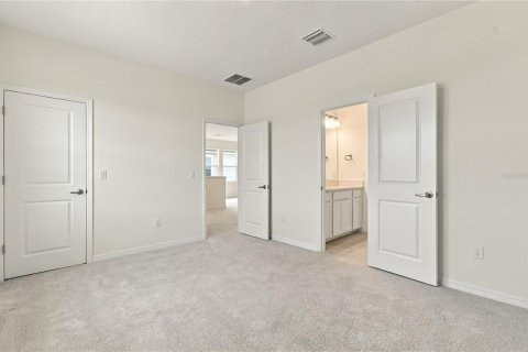 House in Odessa, Florida 4 bedrooms, 260.5 sq.m. № 2403593 - photo 29