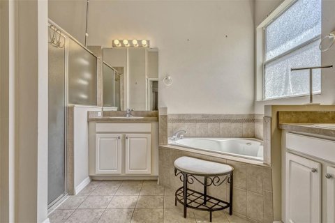 Купить виллу или дом в Гроувленд, Флорида 3 комнаты, 172.43м2, № 2155799 - фото 11