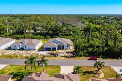 Villa ou maison à vendre à Englewood, Floride: 4 chambres, 237.83 m2 № 2230923 - photo 7