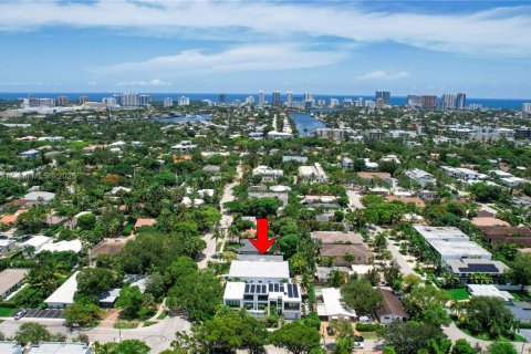 Villa ou maison à vendre à Fort Lauderdale, Floride: 4 chambres, 346.9 m2 № 1808981 - photo 4