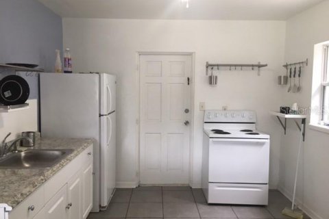 Casa en alquiler en Tampa, Florida, 2 dormitorios, 94.76 m2 № 1906424 - foto 3
