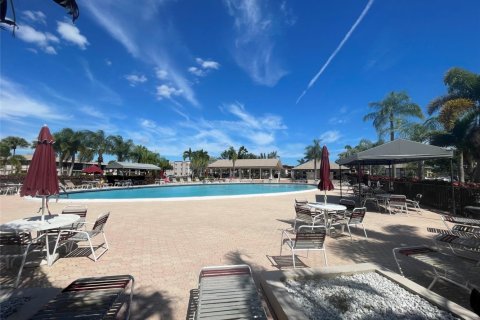 Condominio en alquiler en Tamarac, Florida, 2 dormitorios, 98.76 m2 № 987391 - foto 1