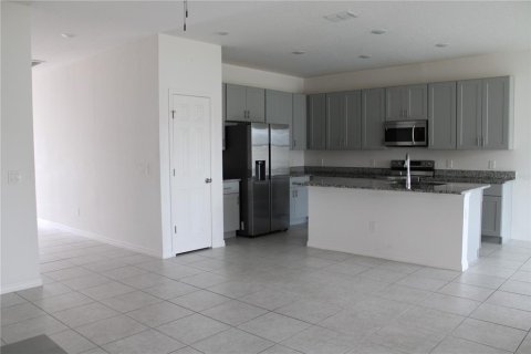 House in Haines City, Florida 3 bedrooms, 155.24 sq.m. № 1759853 - photo 20