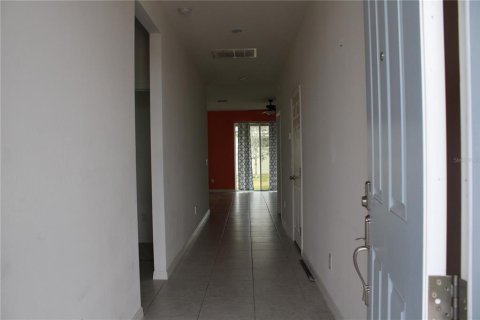 House in Haines City, Florida 3 bedrooms, 155.24 sq.m. № 1759853 - photo 17