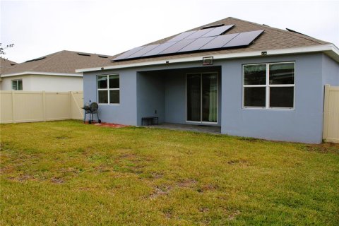 House in Haines City, Florida 3 bedrooms, 155.24 sq.m. № 1759853 - photo 9