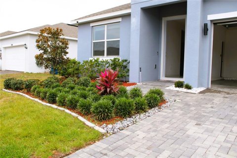 House in Haines City, Florida 3 bedrooms, 155.24 sq.m. № 1759853 - photo 3