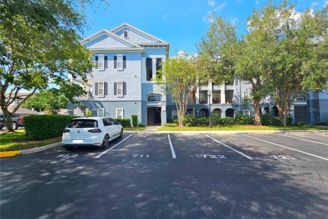 Condo in Orlando, Florida, 2 bedrooms  № 1644662 - photo 1