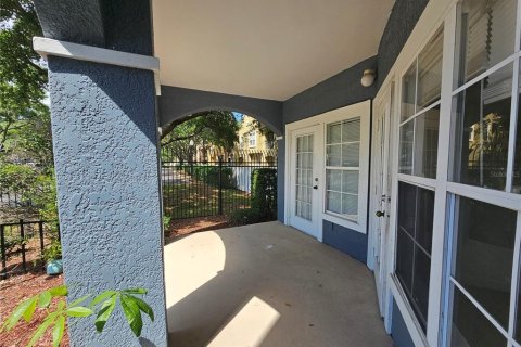 Condo in Orlando, Florida, 2 bedrooms  № 1644662 - photo 6