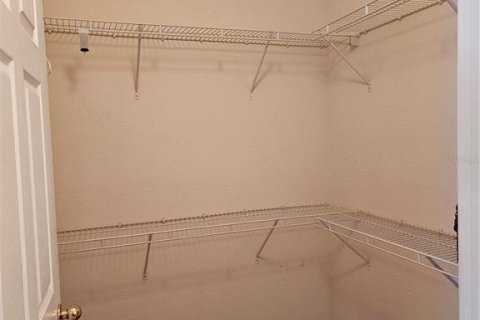 Condo in Orlando, Florida, 2 bedrooms  № 1644662 - photo 25