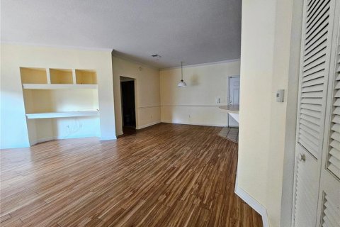 Condo in Orlando, Florida, 2 bedrooms  № 1644662 - photo 9