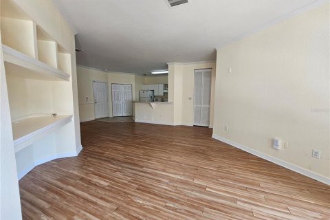 Condo in Orlando, Florida, 2 bedrooms  № 1644662 - photo 7