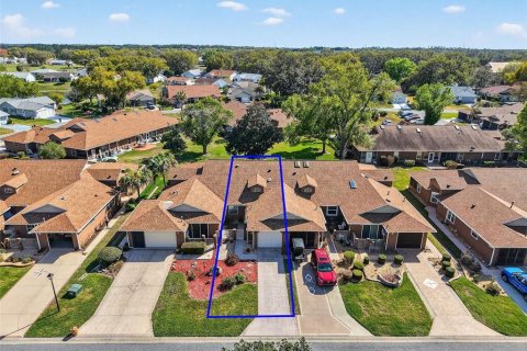 Villa ou maison à vendre à Leesburg, Floride: 2 chambres, 104.05 m2 № 2144679 - photo 2
