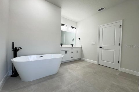 House in Ocala, Florida 4 bedrooms, 170.29 sq.m. № 2388905 - photo 15