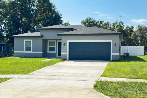 House in Ocala, Florida 4 bedrooms, 170.29 sq.m. № 2388905