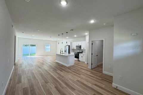 House in Ocala, Florida 4 bedrooms, 170.29 sq.m. № 2388905 - photo 6