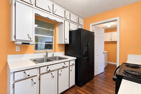 Villa ou maison à louer à Sanford, Floride: 3 chambres, 153.94 m2 № 2419701 - photo 8