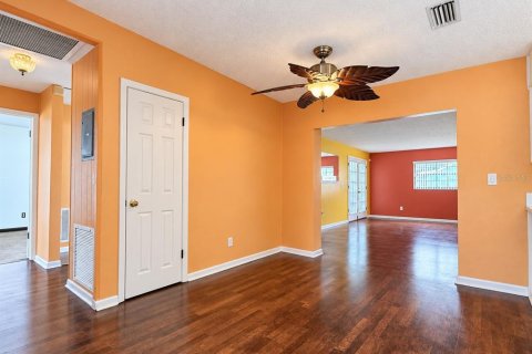 Villa ou maison à louer à Sanford, Floride: 3 chambres, 153.94 m2 № 2419701 - photo 12