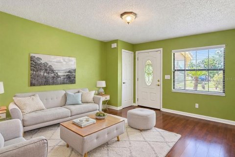 Villa ou maison à louer à Sanford, Floride: 3 chambres, 153.94 m2 № 2419701 - photo 5