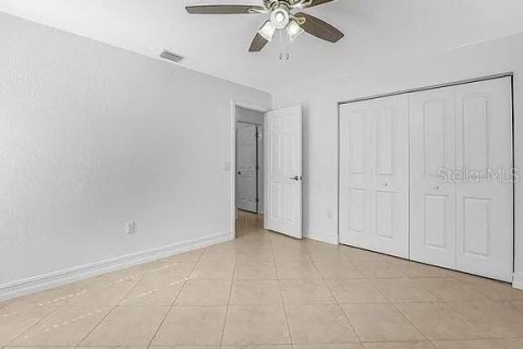 House in Punta Gorda, Florida 3 bedrooms, 134.24 sq.m. № 2156491 - photo 13