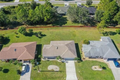 House in Punta Gorda, Florida 3 bedrooms, 134.24 sq.m. № 2156491 - photo 21