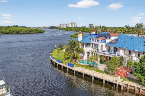 Villa ou maison à vendre à Boca Raton, Floride: 12 chambres, 1180.69 m2 № 2082225 - photo 11
