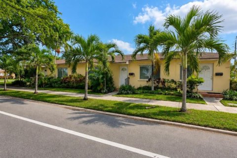Immobilier commercial à Hollywood, Floride 137.12 m2 № 2350909