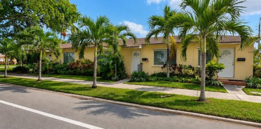 Immobilier commercial à Hollywood, Floride 137.12 m2 № 2350909