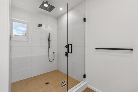 House in Tampa, Florida 3 bedrooms, 201.13 sq.m. № 2400279 - photo 26