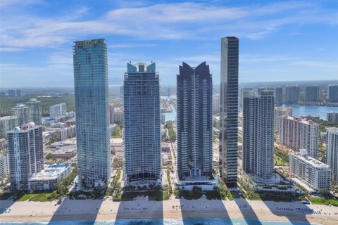 Condo in Sunny Isles Beach, Florida, 1 bedroom  № 1868069 - photo 6