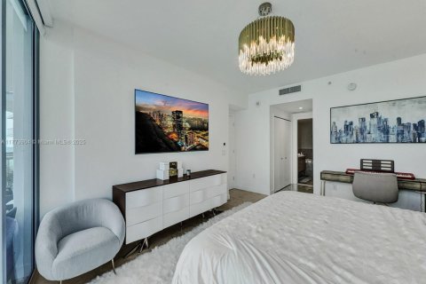 Condo in Sunny Isles Beach, Florida, 1 bedroom  № 1868069 - photo 11