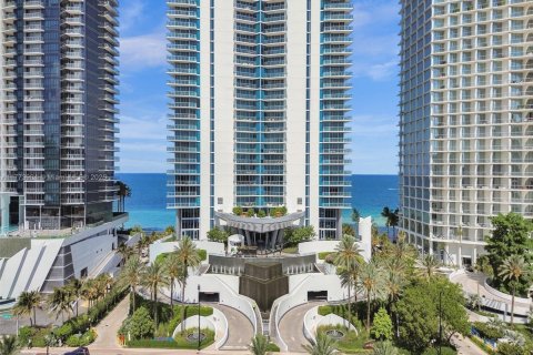 Condo in Sunny Isles Beach, Florida, 1 bedroom  № 1868069 - photo 3