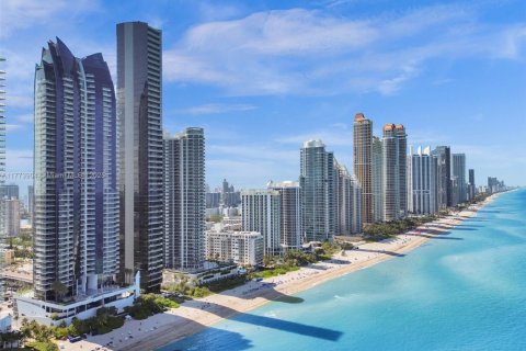 Condo in Sunny Isles Beach, Florida, 1 bedroom  № 1868069 - photo 4