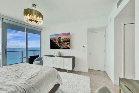 Condo in Sunny Isles Beach, Florida, 1 bedroom  № 1868069 - photo 12