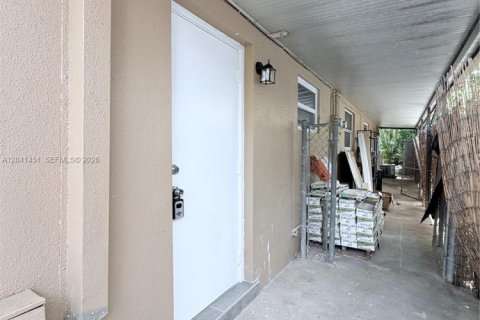 House in North Miami Beach, Florida 2 bedrooms, 82.68 sq.m. № 2169001 - photo 23