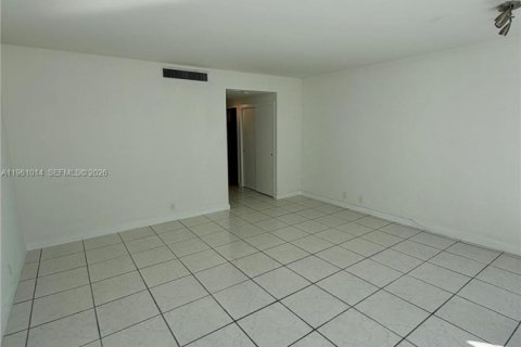 Copropriété à louer à Miami, Floride: 46.45 m2 № 2024464 - photo 15