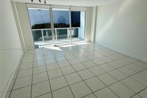 Copropriété à louer à Miami, Floride: 46.45 m2 № 2024464 - photo 13