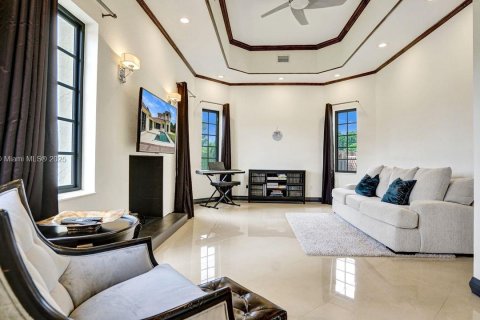 House in Davie, Florida 5 bedrooms, 466.83 sq.m. № 1833884 - photo 21