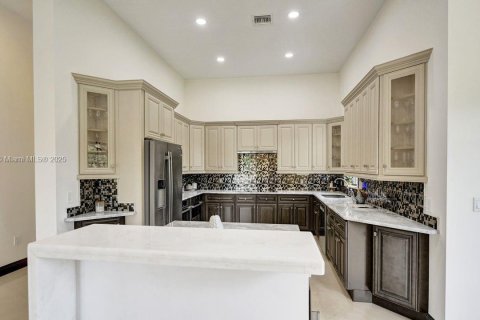 House in Davie, Florida 5 bedrooms, 466.83 sq.m. № 1833884 - photo 27