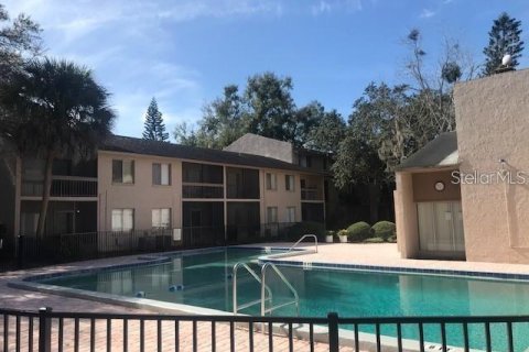 Condo in Tampa, Florida, 2 bedrooms  № 1873686 - photo 1