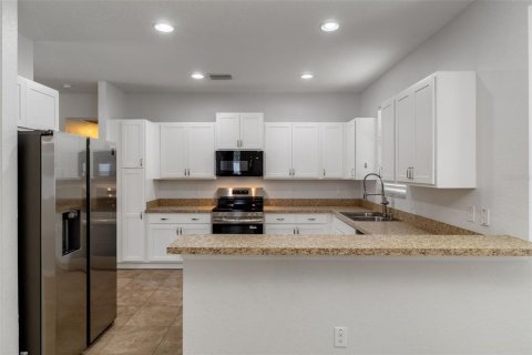 Villa ou maison à vendre à Weeki Wachee, Floride: 3 chambres, 159.7 m2 № 2221432 - photo 8